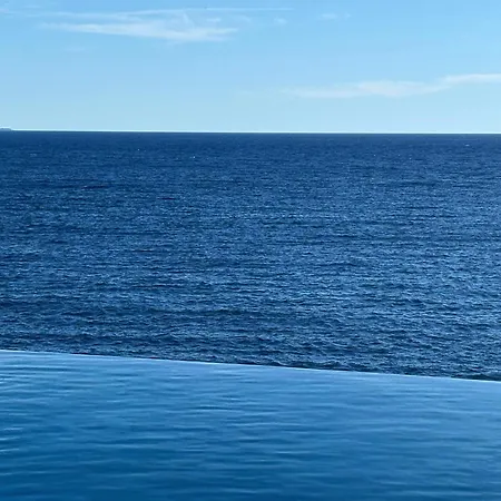 Moro: Beachfront Privacy Villa