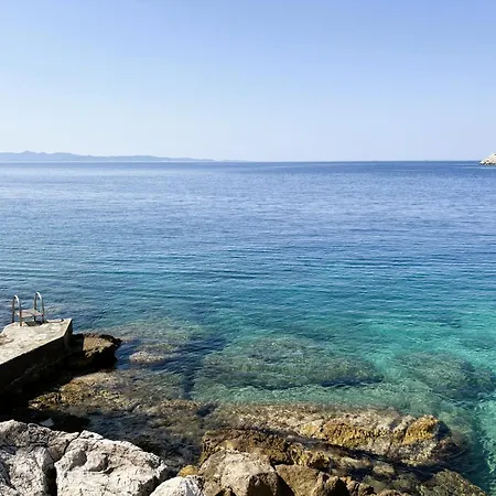 Moro: Beachfront Privacy * Trstenik (Dubrovnik-Neretva)